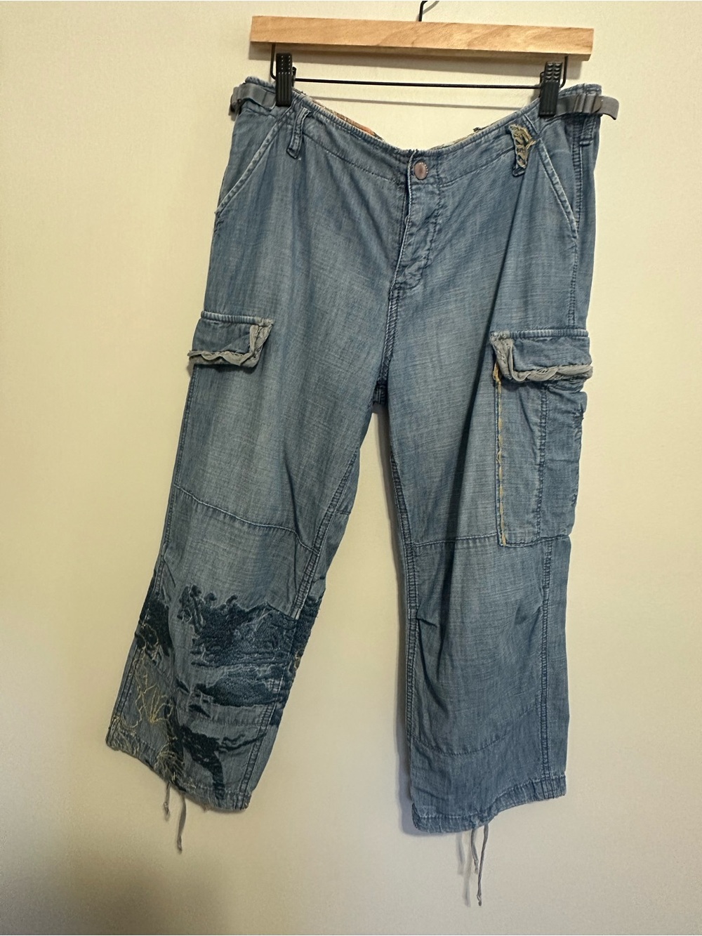 Da-Nang Light Blue Relaxed Cargo Jeans with Embroidered Hem Detail
